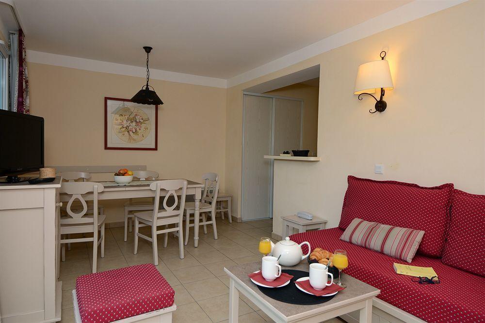 Residence Pierre & Vacances Les Coteaux De Pont-Royal Mallemort Buitenkant foto
